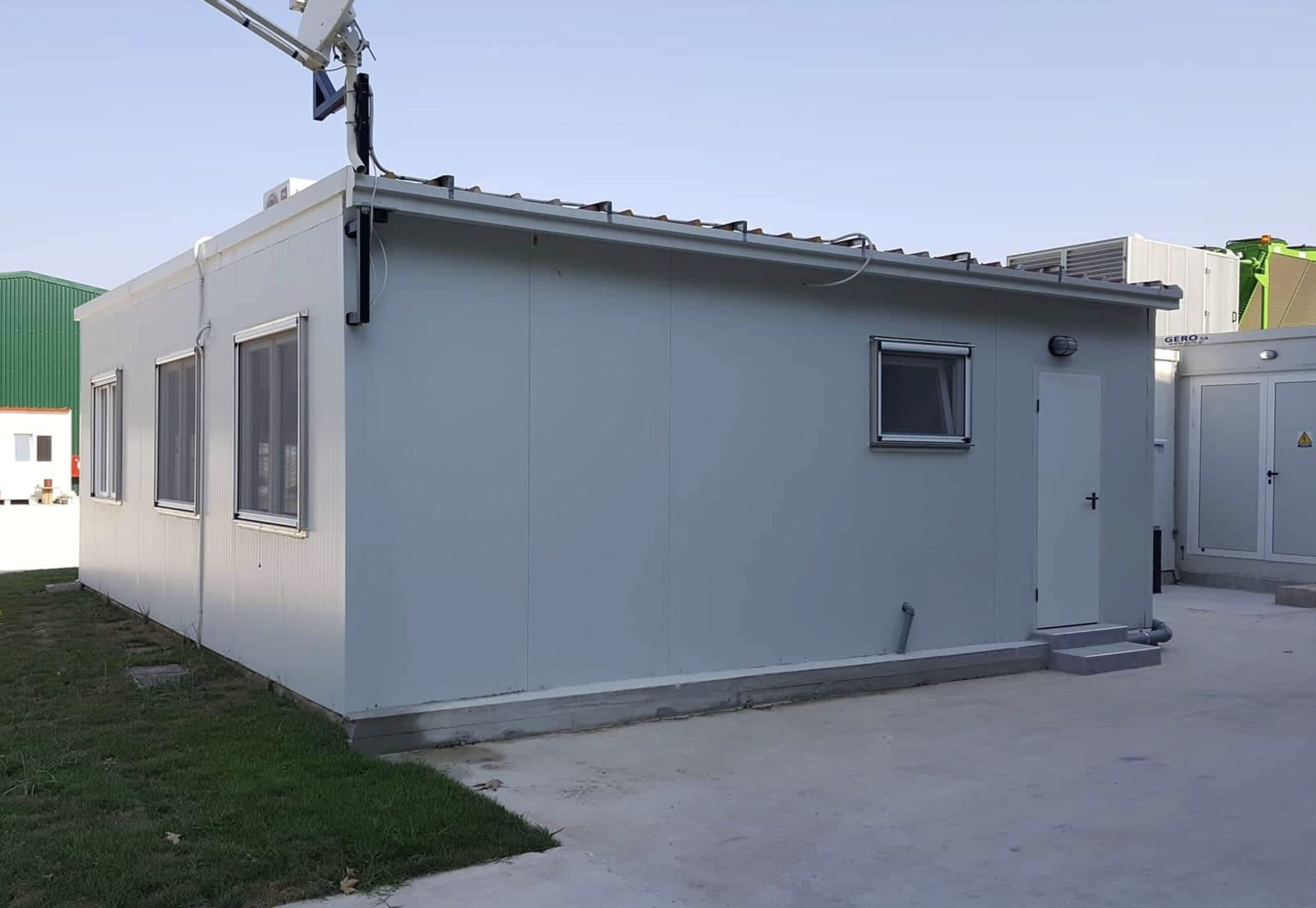 ΜΕΤΑΛΛΙΚΕΣ ΚΑΤΑΣΚΕΥΕΣ ΤΡΙΚΑΛΑ ΚΤΙΡΙΟ